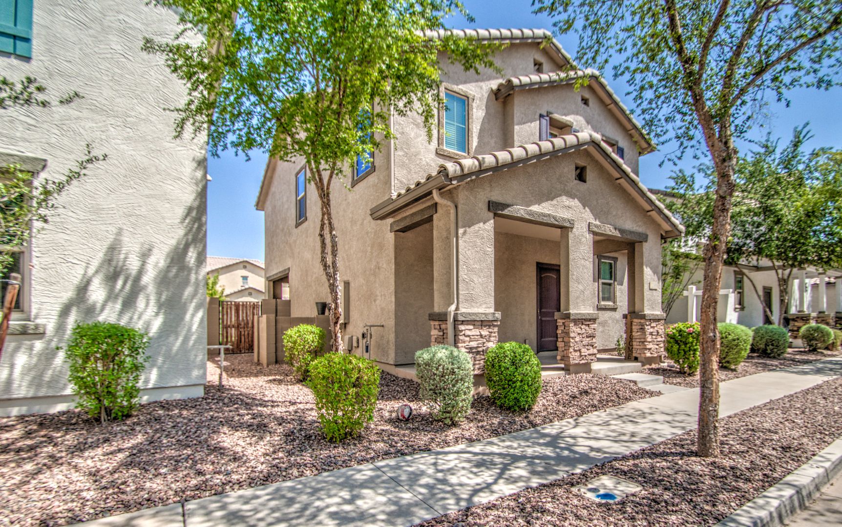 Gilbert House: 4068 E Devon Dr