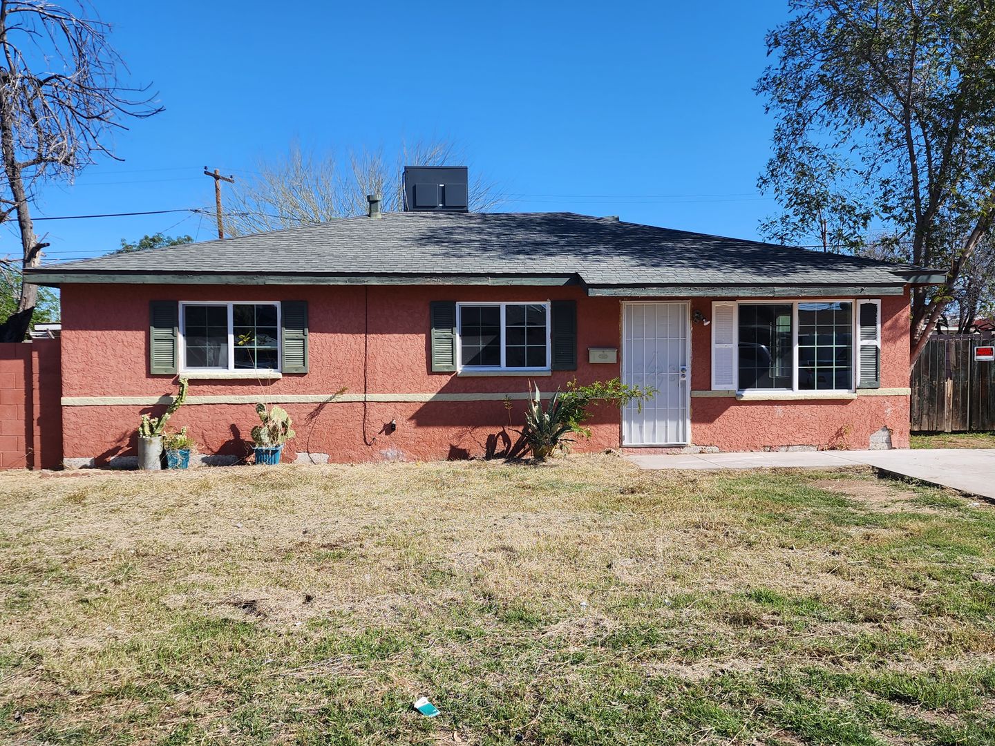 Phoenix House: 2732 W luke Ave