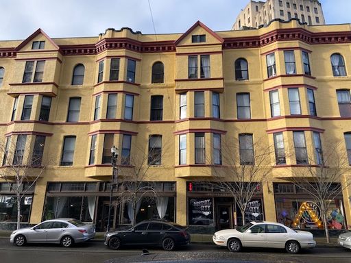 Bright & Cozy 4th-Floor Studio in The Bostwick Building – Downtown Tacoma! – photo 1