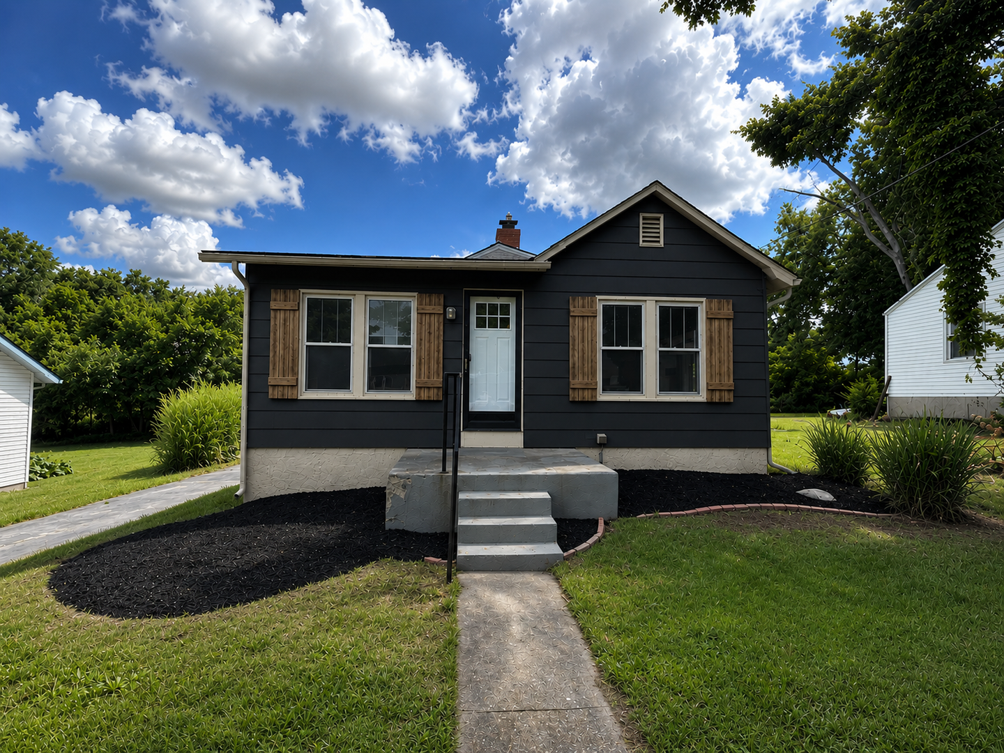 Saint Louis House: 312 Madison Ave