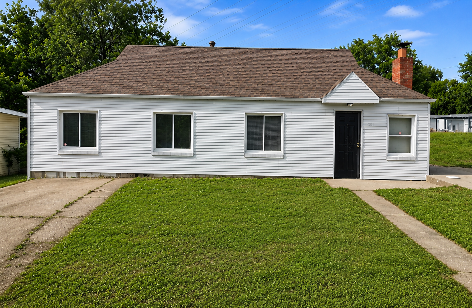 Saint Louis House: 8109 Cler Ave