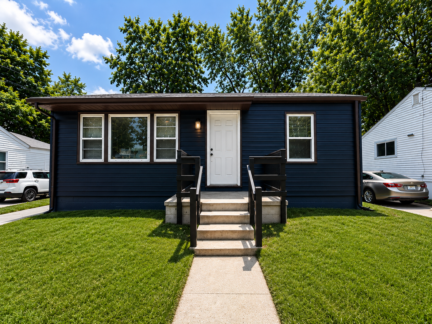 Saint Louis House: 24 Vierling Dr