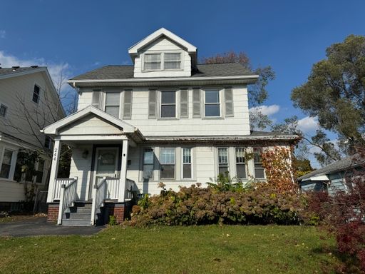 3 Bedroom - Town of Irondequoit - 2 Car Garage – photo 1