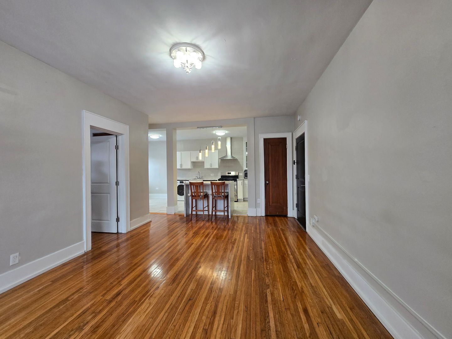 Rochester Apartment: 962 Monroe Avenue