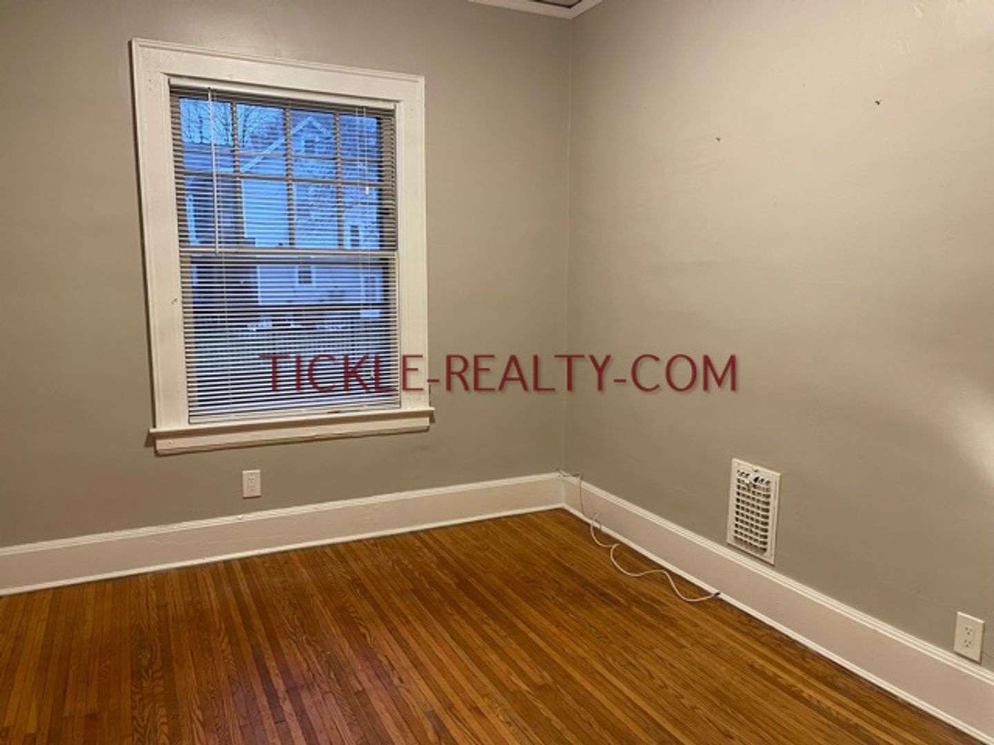 Rochester Apartment: 28 Berkshire Street