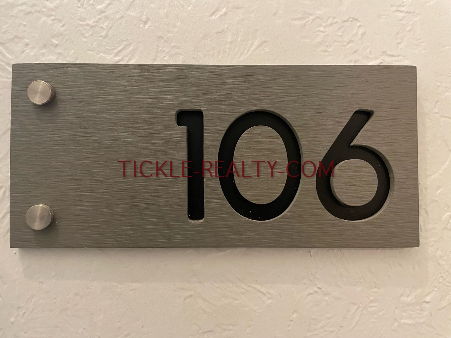 Rochester Apartment: 962 Monroe Avenue