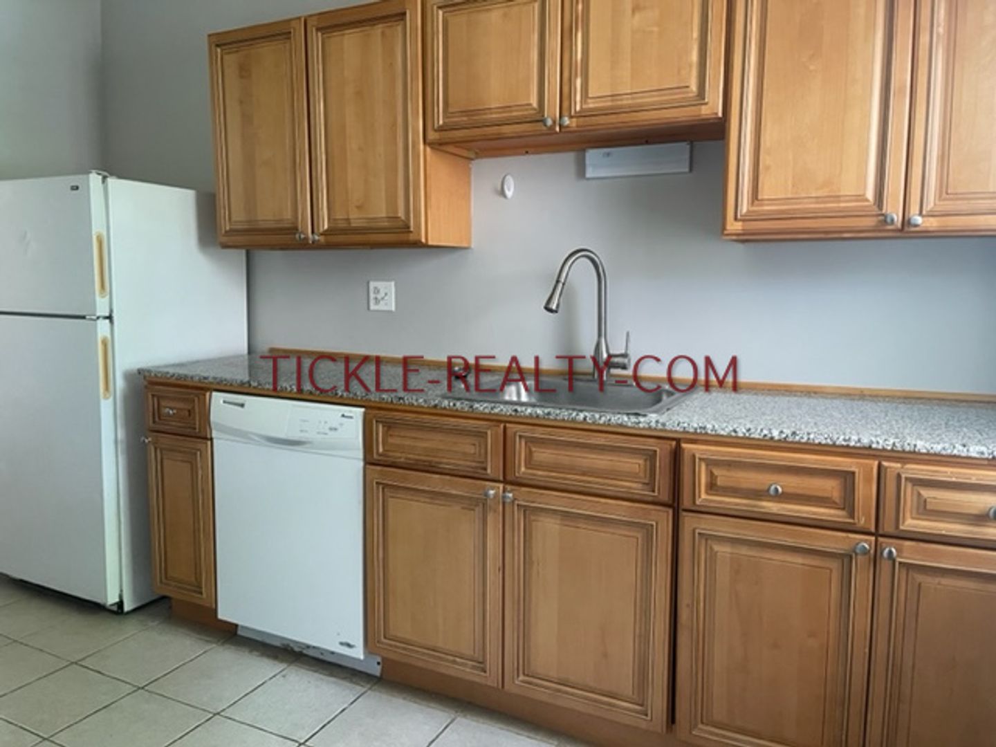 Rochester Apartment: 681 Averill Ave.