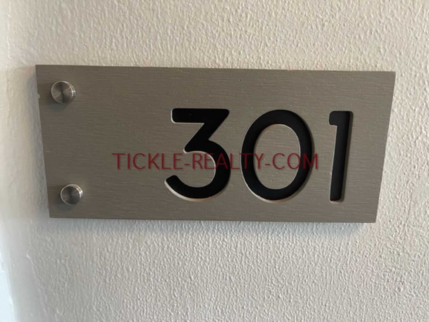 Rochester Apartment: 962 Monroe Avenue