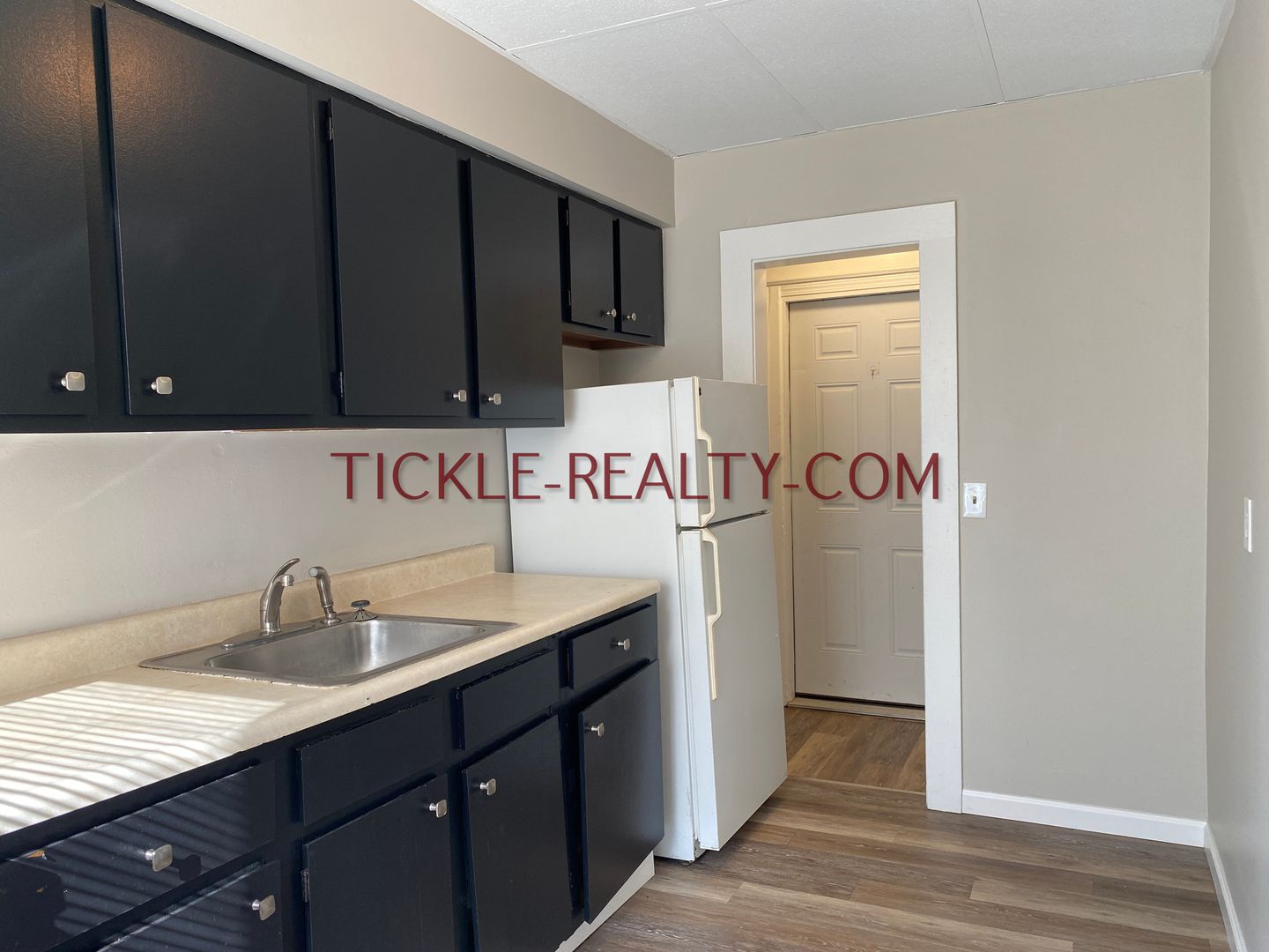 Rochester Apartment: 820 E. Main St.