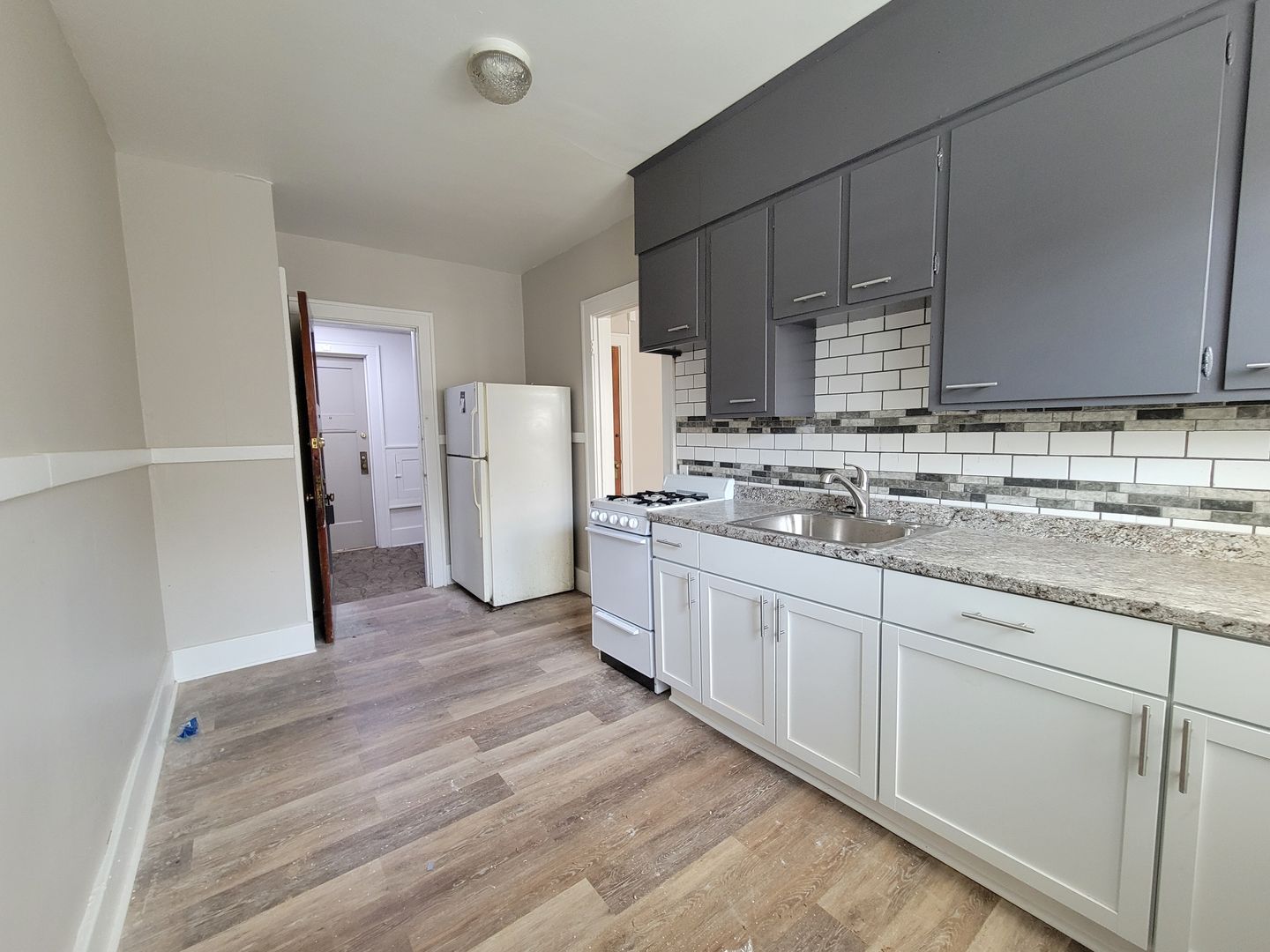 Rochester Apartment: 970 Monroe Avenue