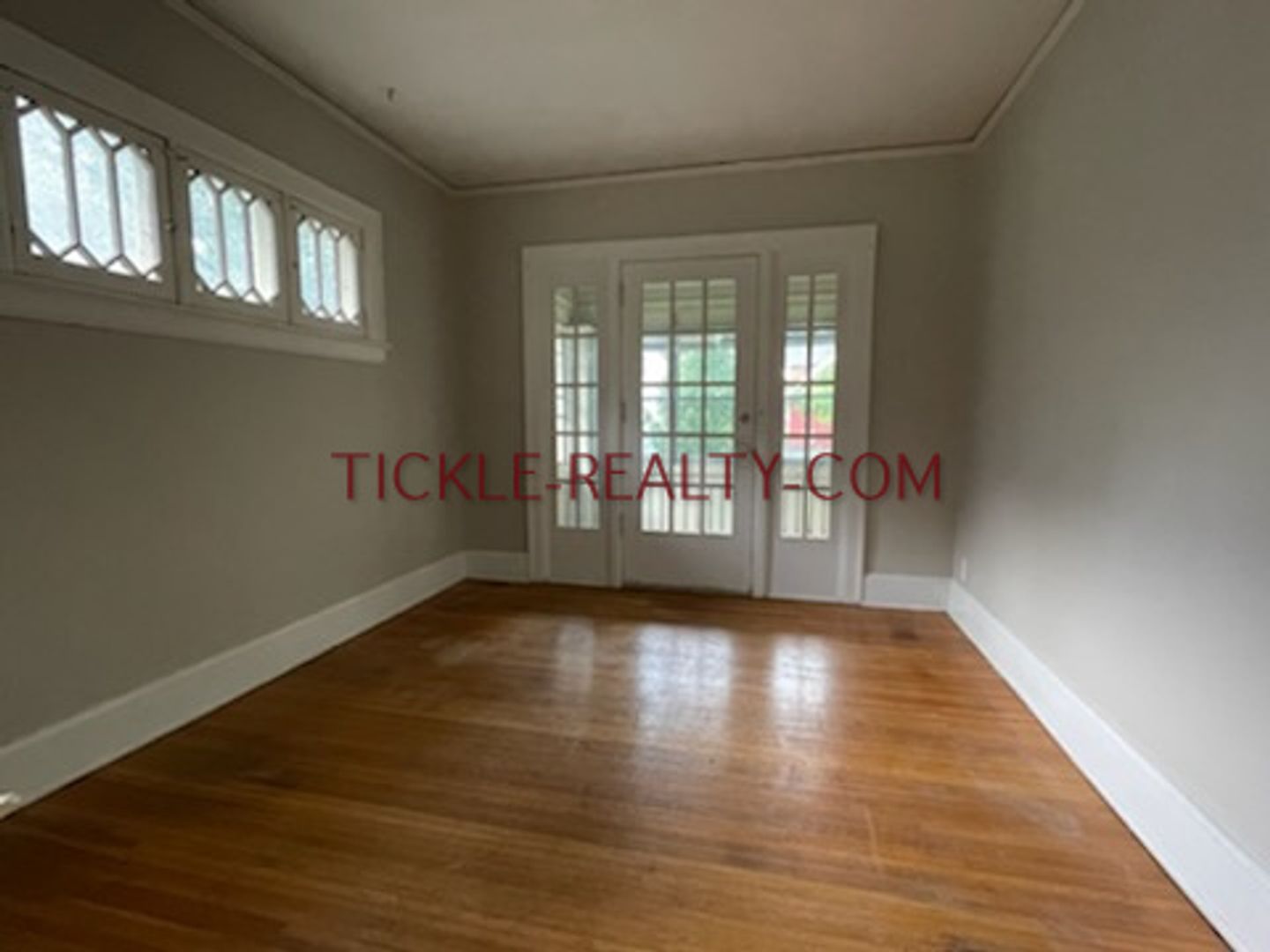 Rochester Apartment: 42 Berkshire Street