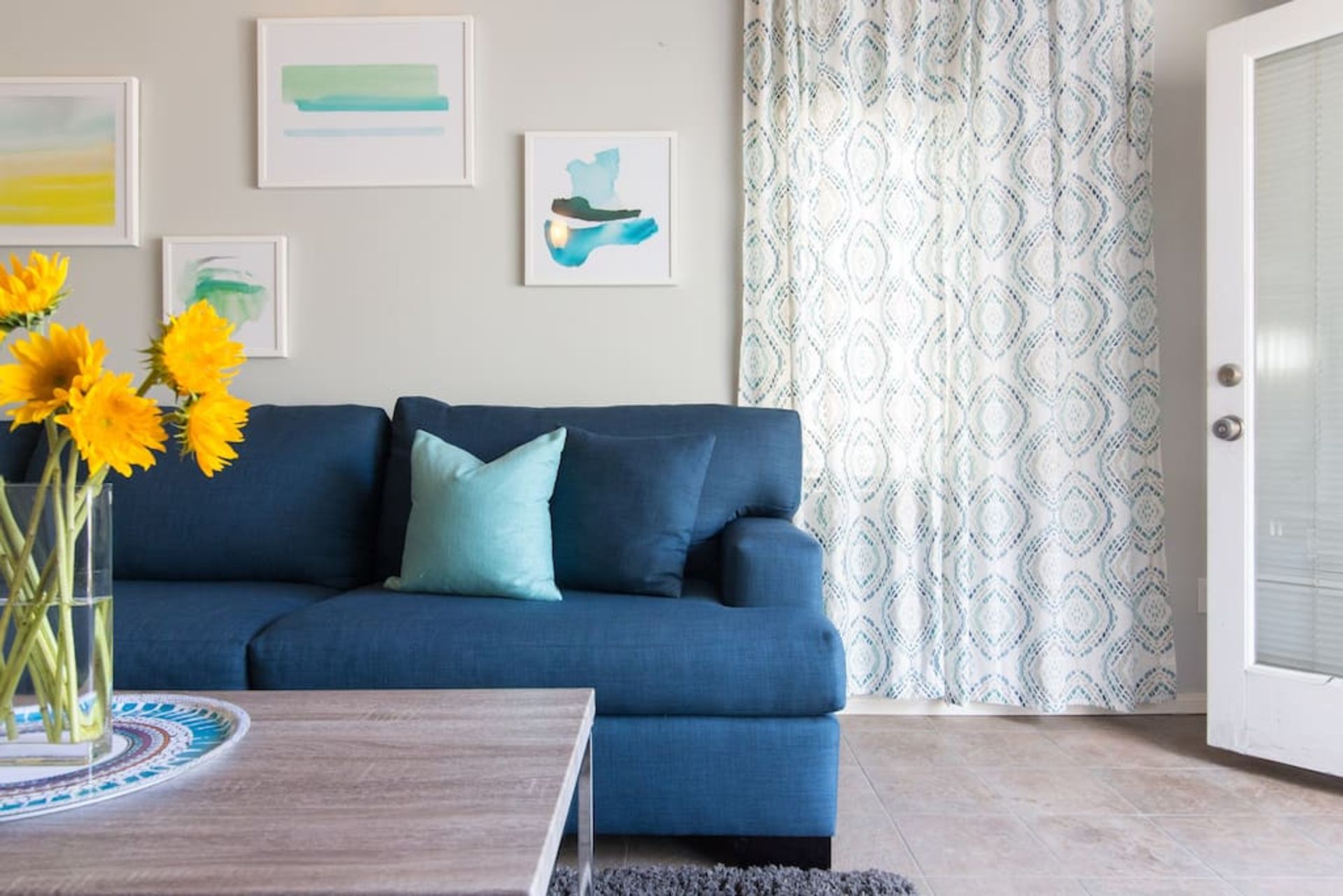 San Diego Apartment: 919 Sigsbee St