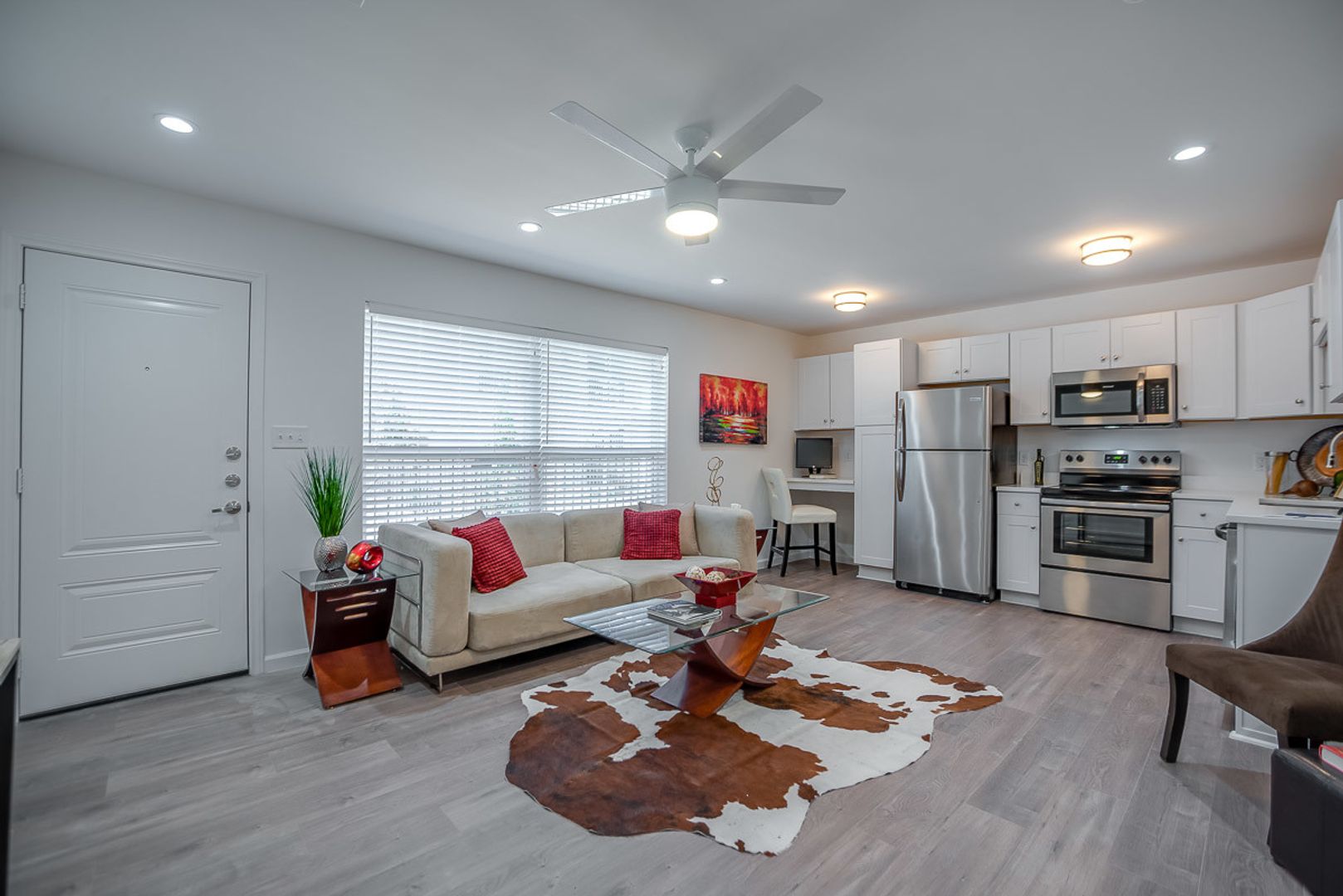 Dallas Apartment: 1809 Bennett Ave