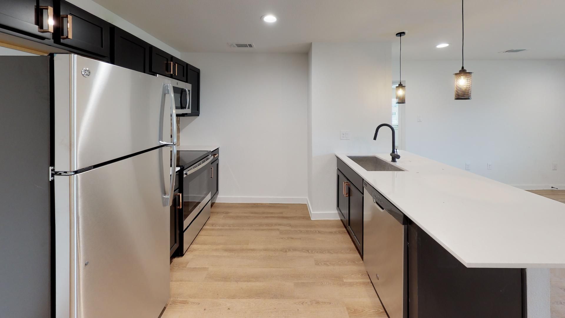 Dallas Apartment: 5103 Liveoak Street