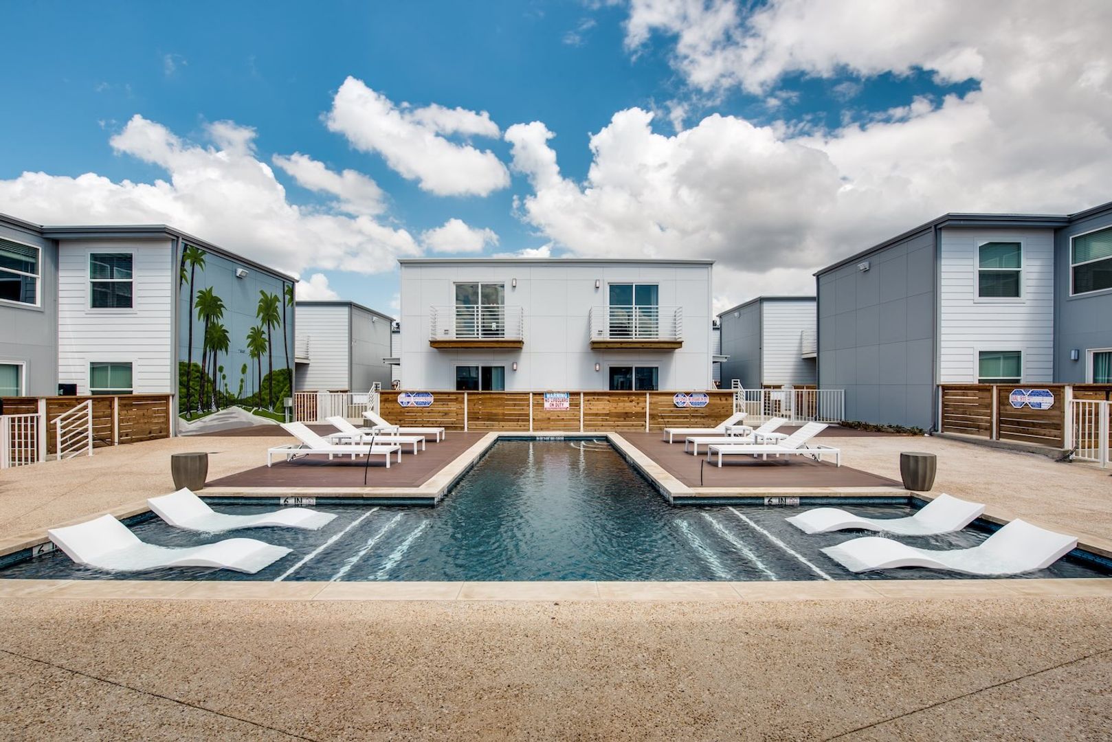 Dallas Apartment: 3328 Cedarplaza