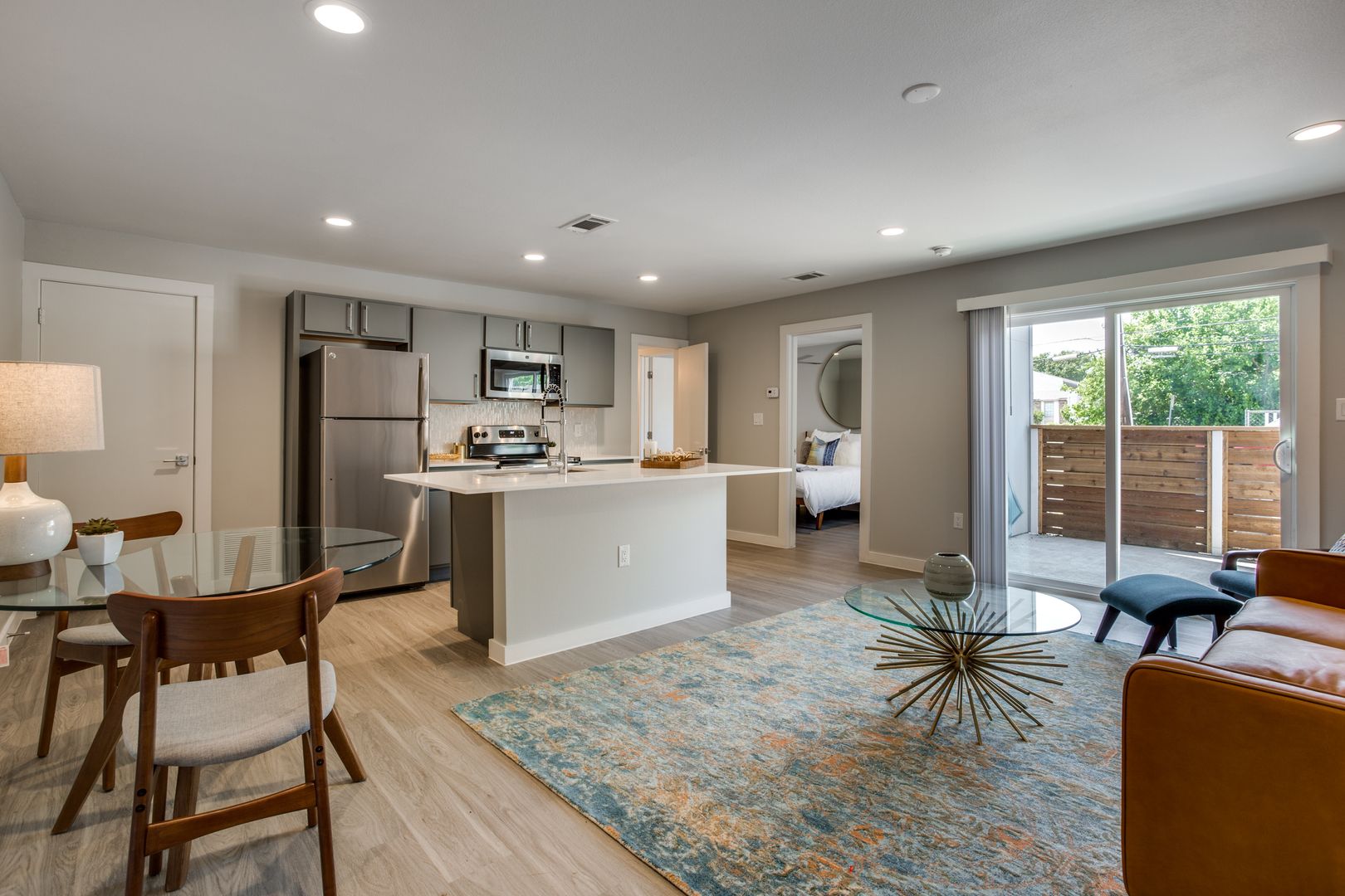 Dallas Apartment: 3328 Cedarplaza