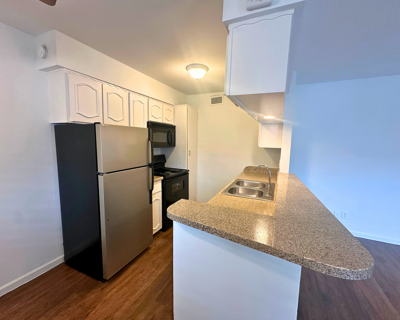 Dallas Apartment: 5221 Bonita Avenue
