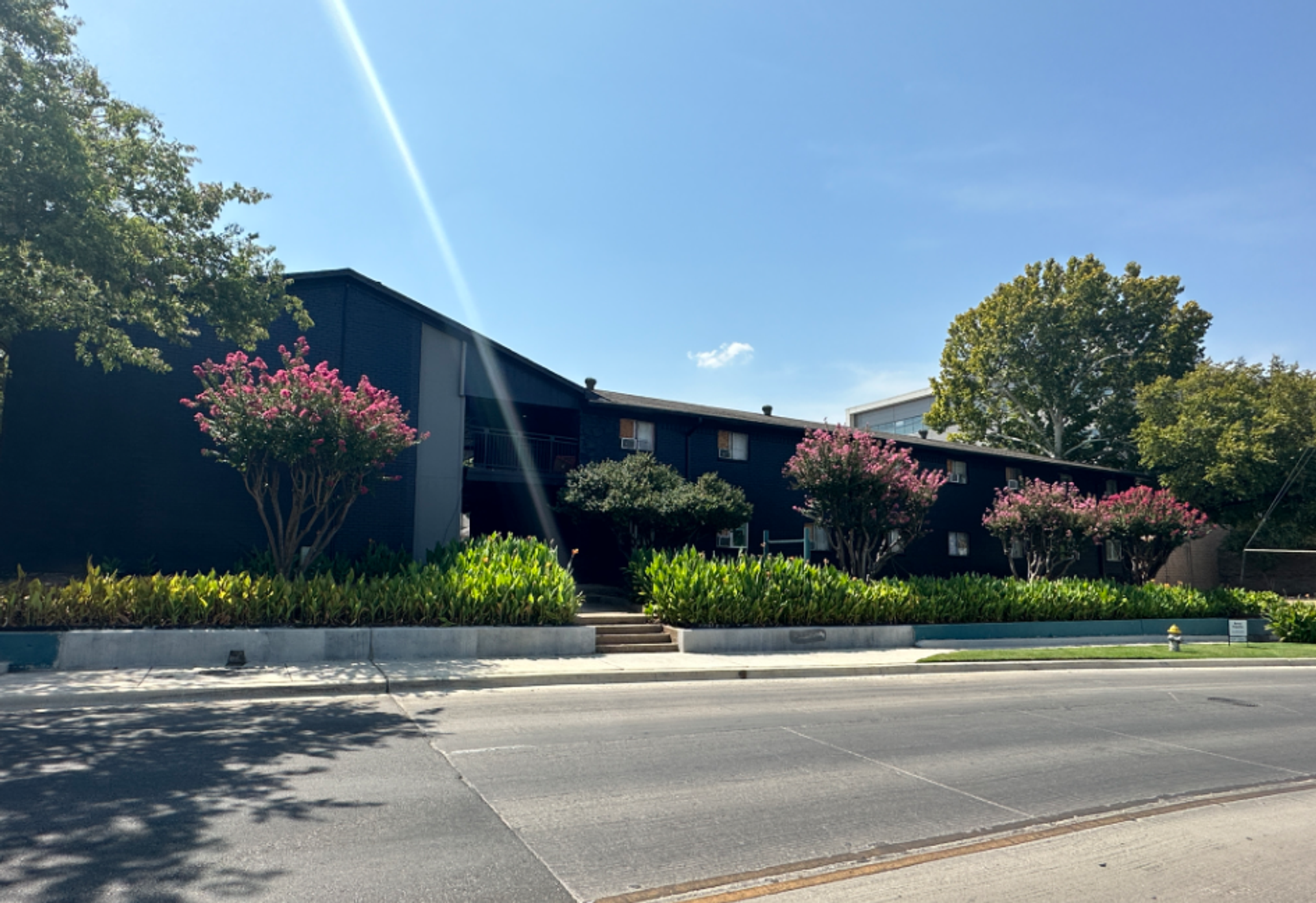 Dallas Apartment: 308 E 8th Street