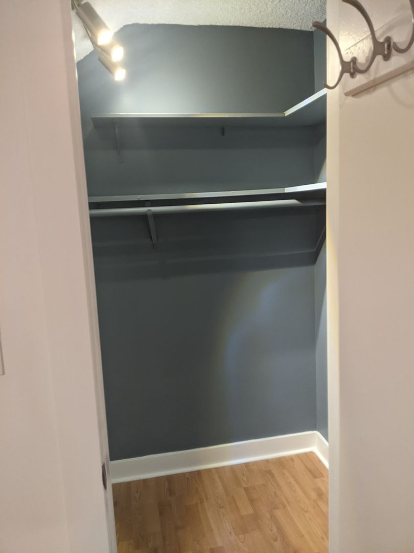 Los Angeles Apartment: 1829 Colby Ave.