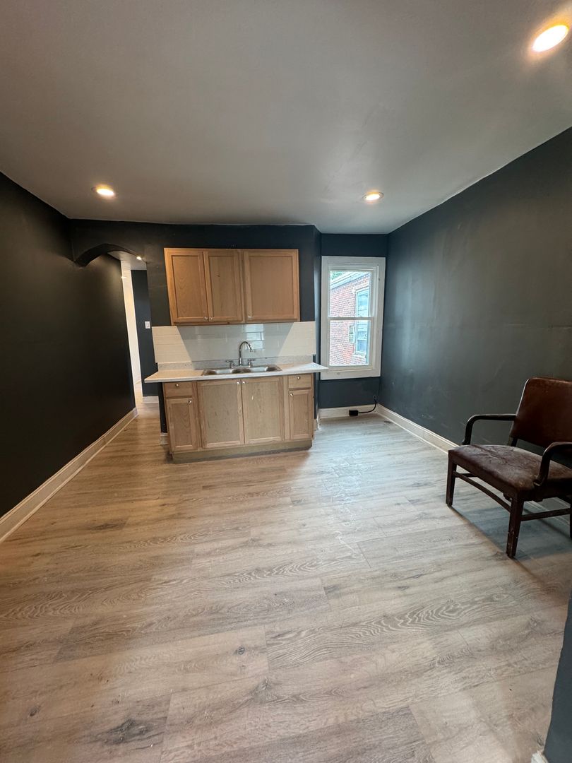 Philadelphia Apartment: 4133 Pennsgrove St,