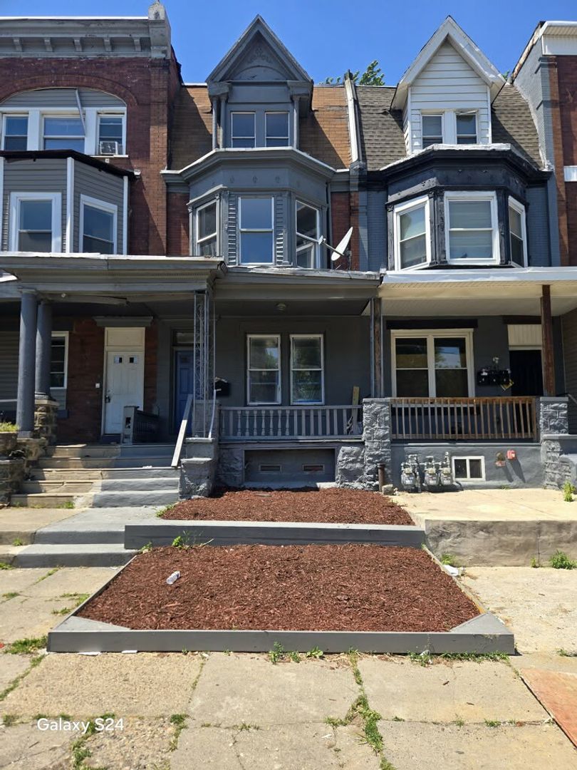 Philadelphia House: 5243 Chester Ave