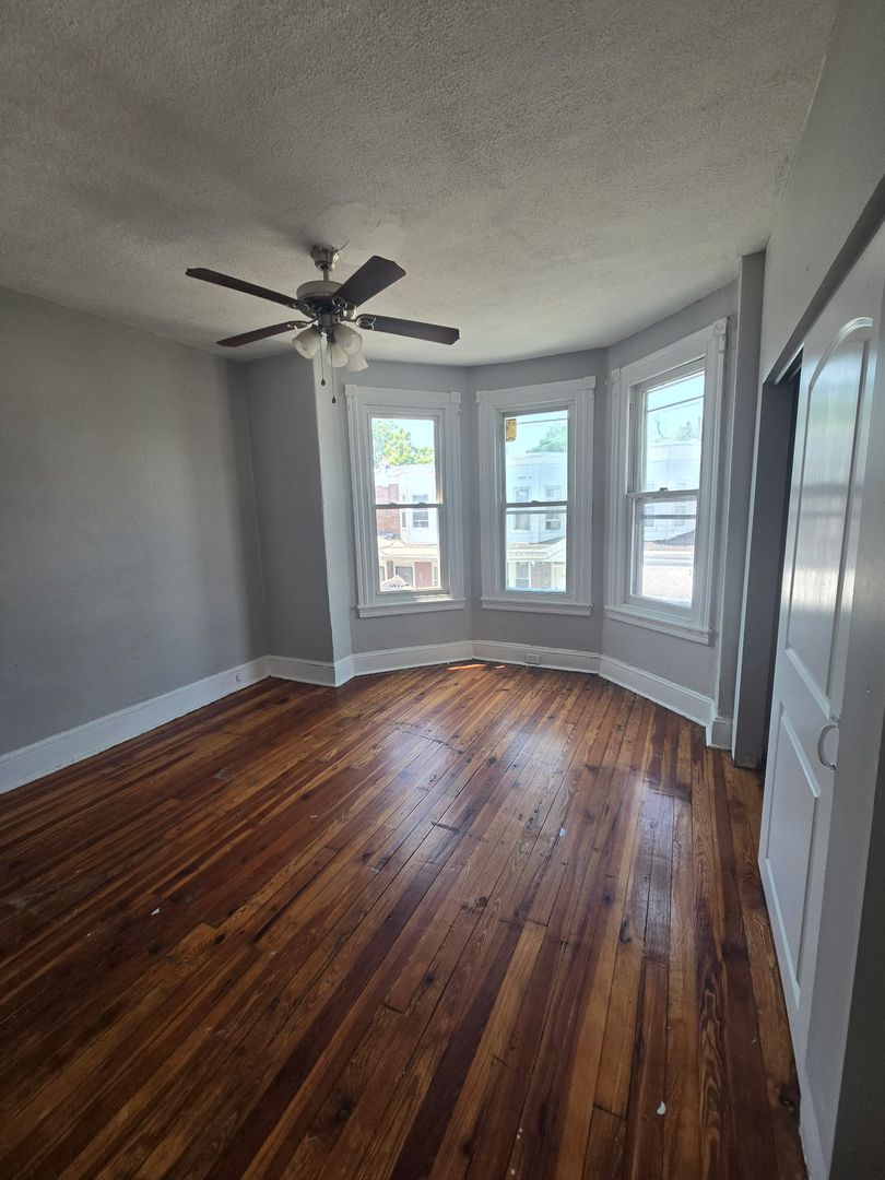 Philadelphia House: 1249 N Alden St