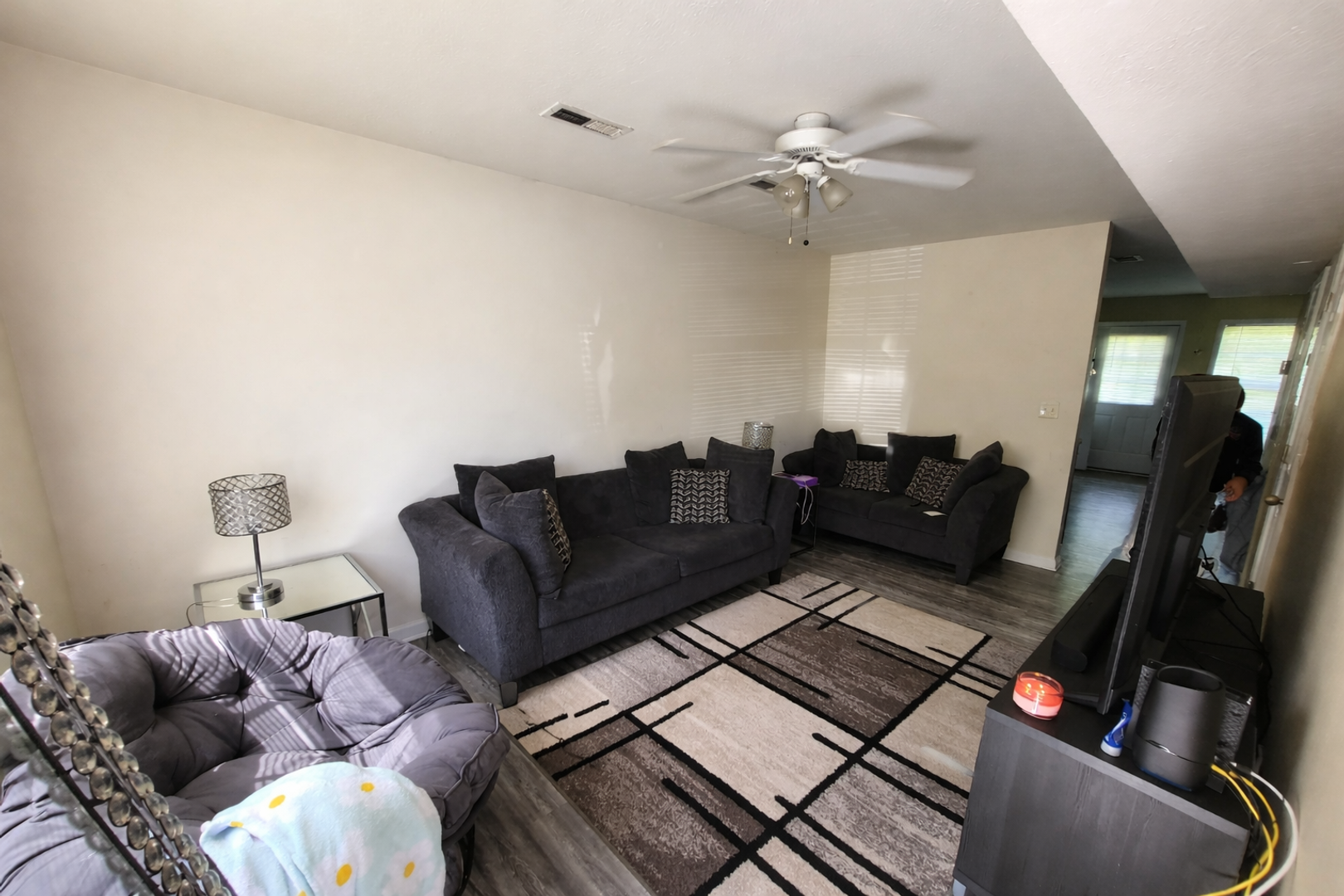 Clarksville Townhome: 914 Kingsbury Dr