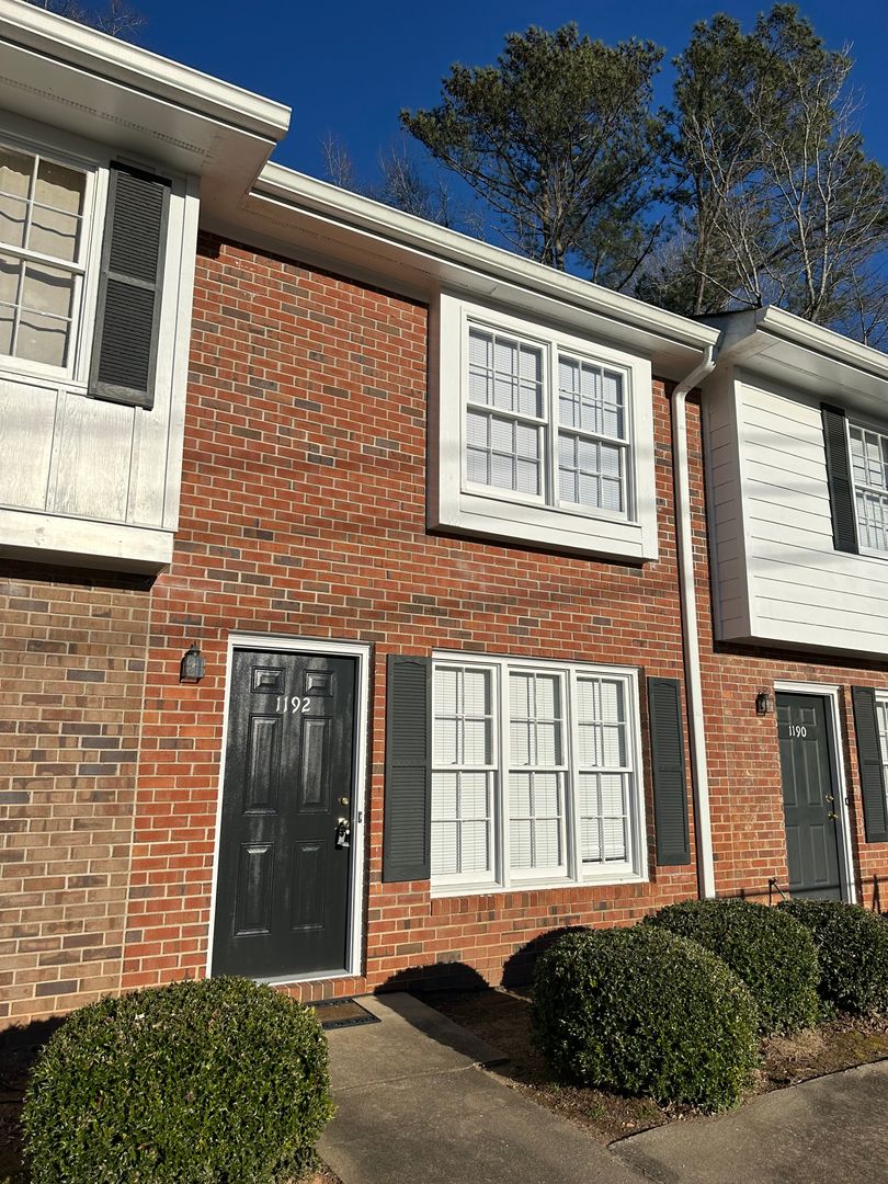 Watkinsville Apartment: 1190 - 1200 Mars Hill Road