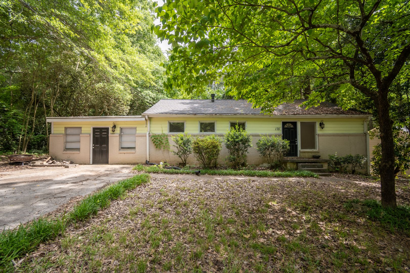 Athens House: 175 Habersham Way