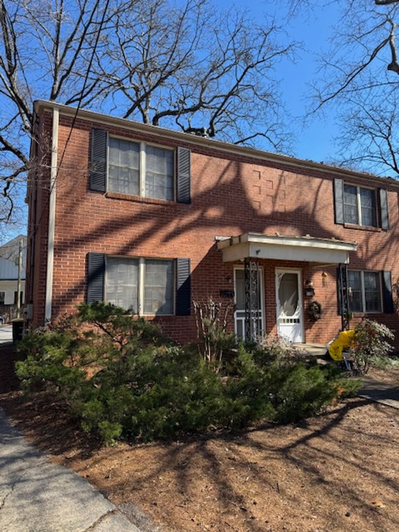 Athens Apartment: 118 University Drive