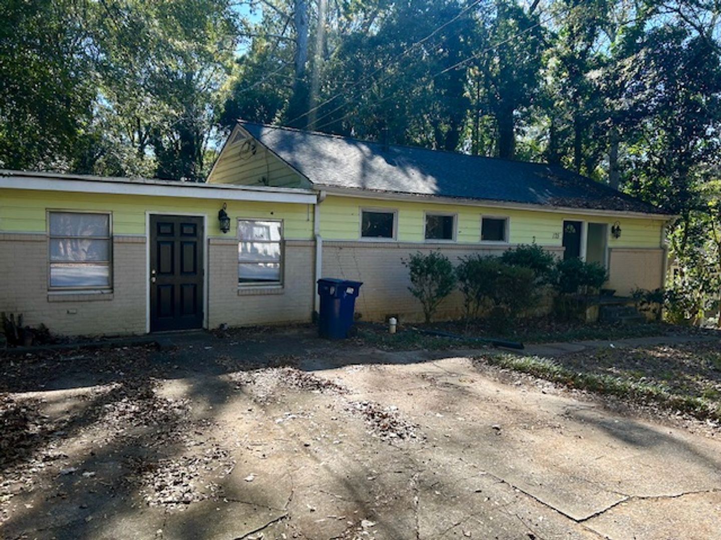 Athens House: 175 Habersham Way