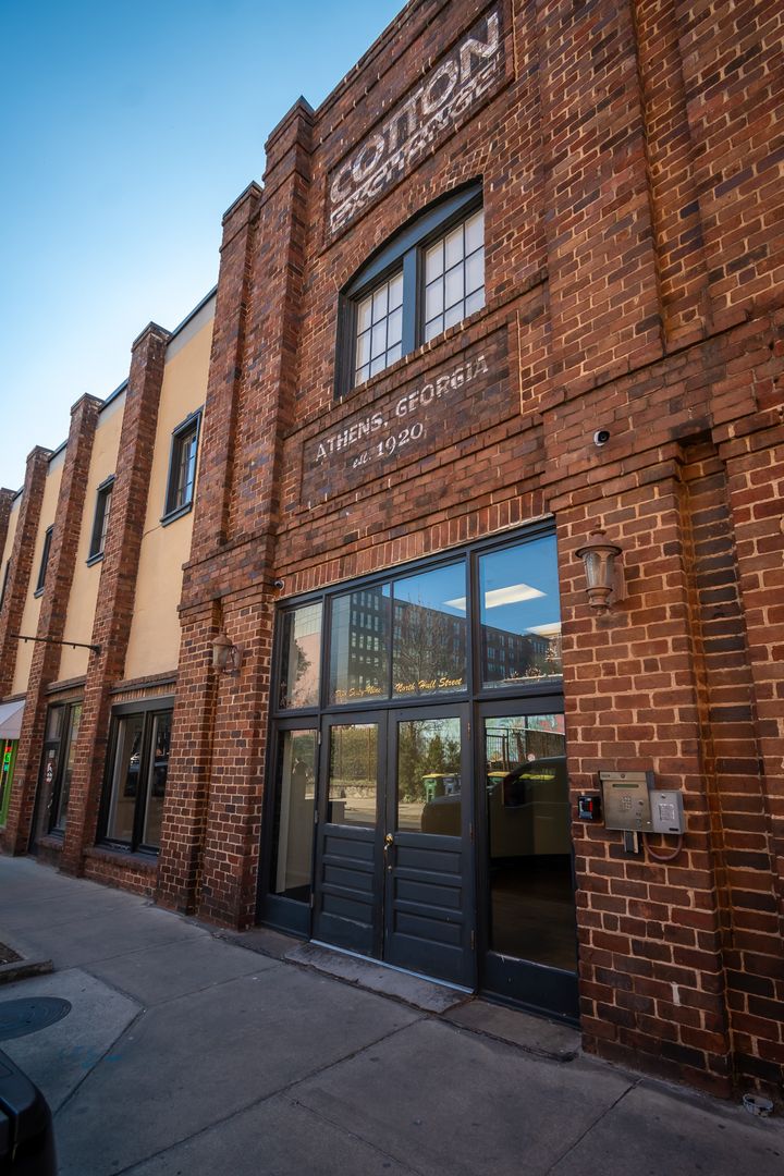 Athens House: 269 N. Hull Street, #202