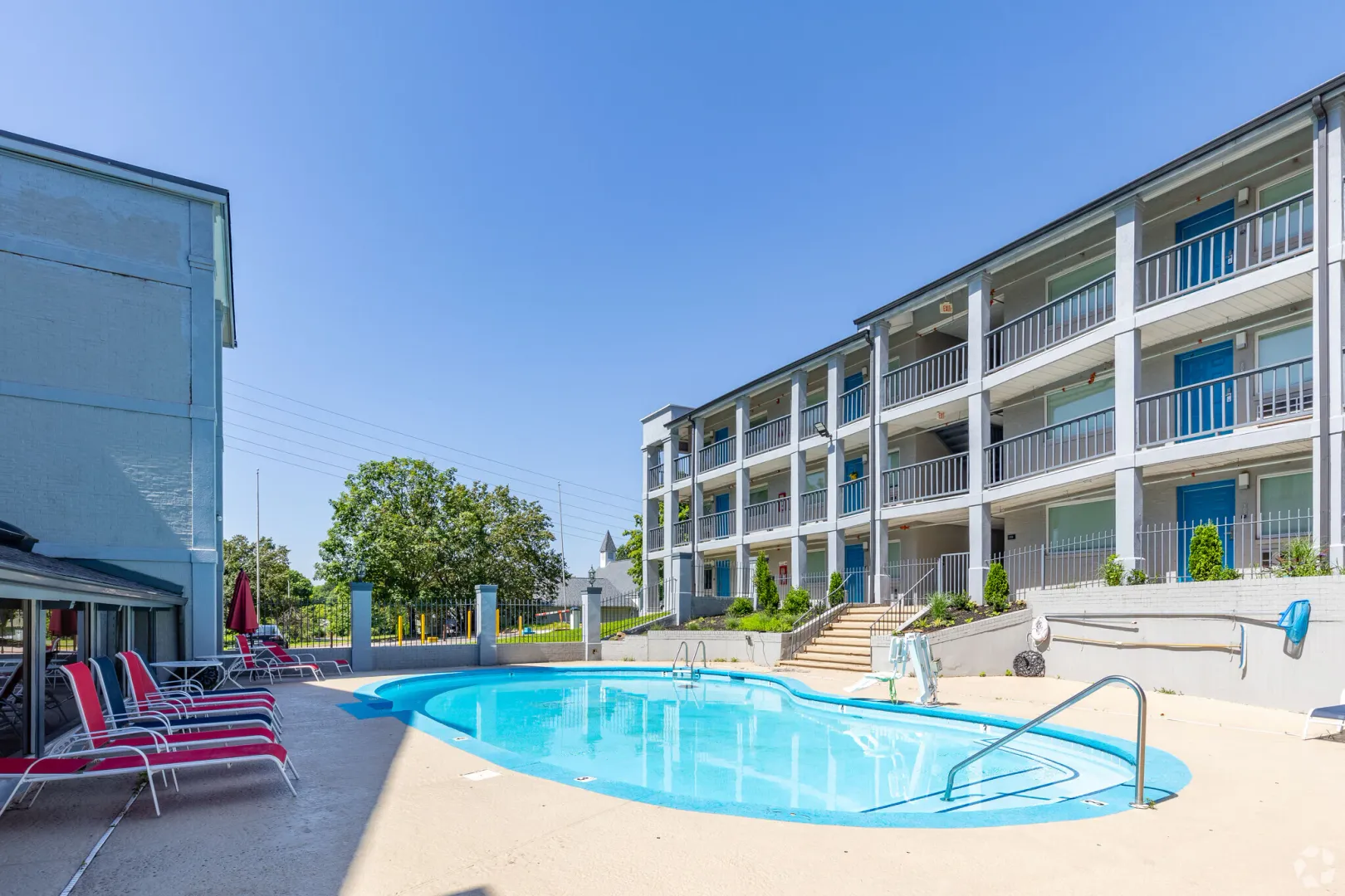 Pool at Atrium Flats (5 of 6)