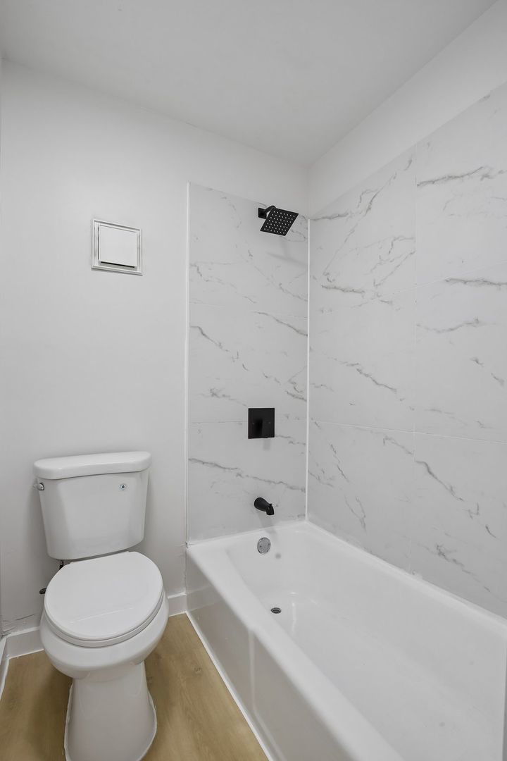 Chateau Apartments 27 of 27
