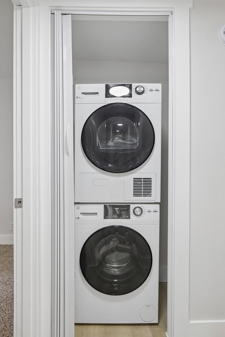 Chateau Apartments 14 of 27