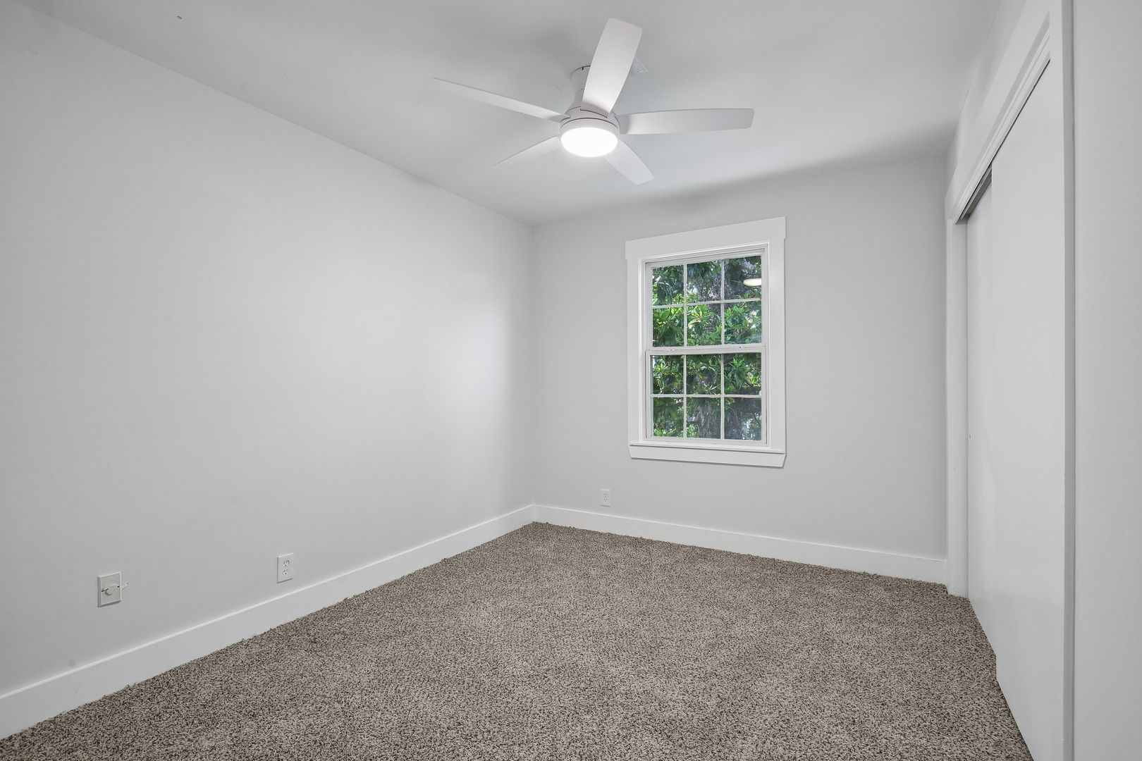 Chateau Apartments 15 of 27
