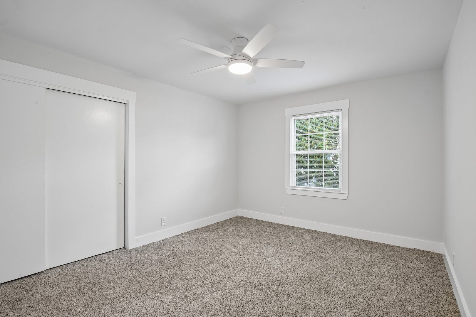 Chateau Apartments 20 of 27