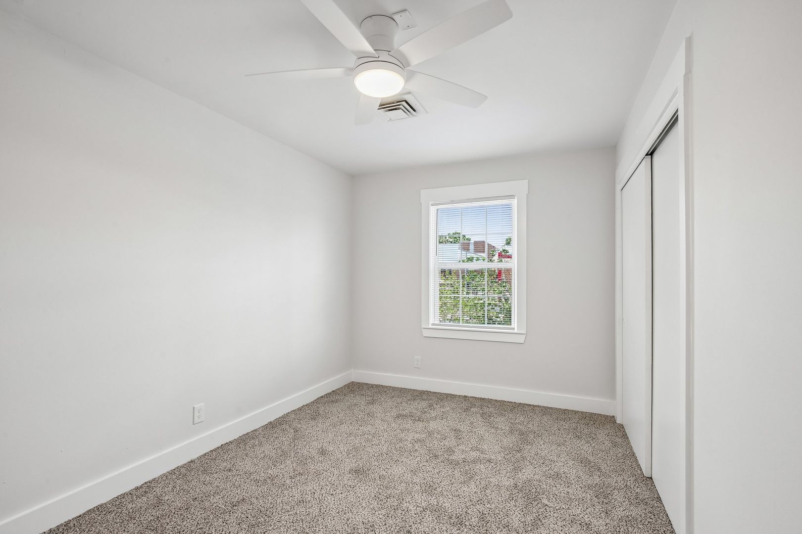 Chateau Apartments 12 of 17