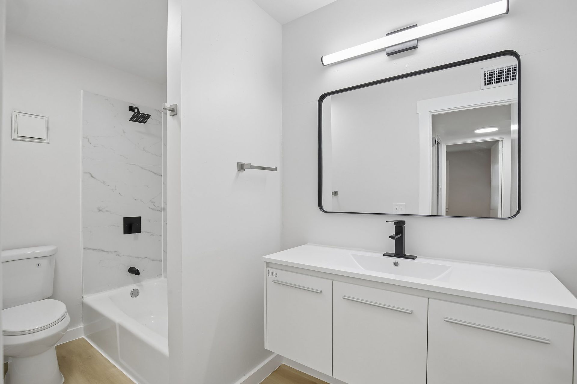 Chateau Apts 10 of 12