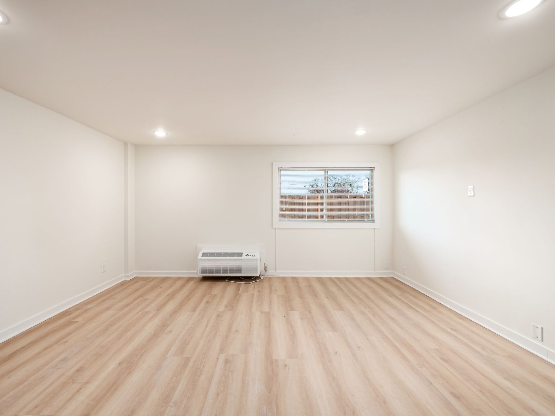 Lumarc Apartments 9 of 12