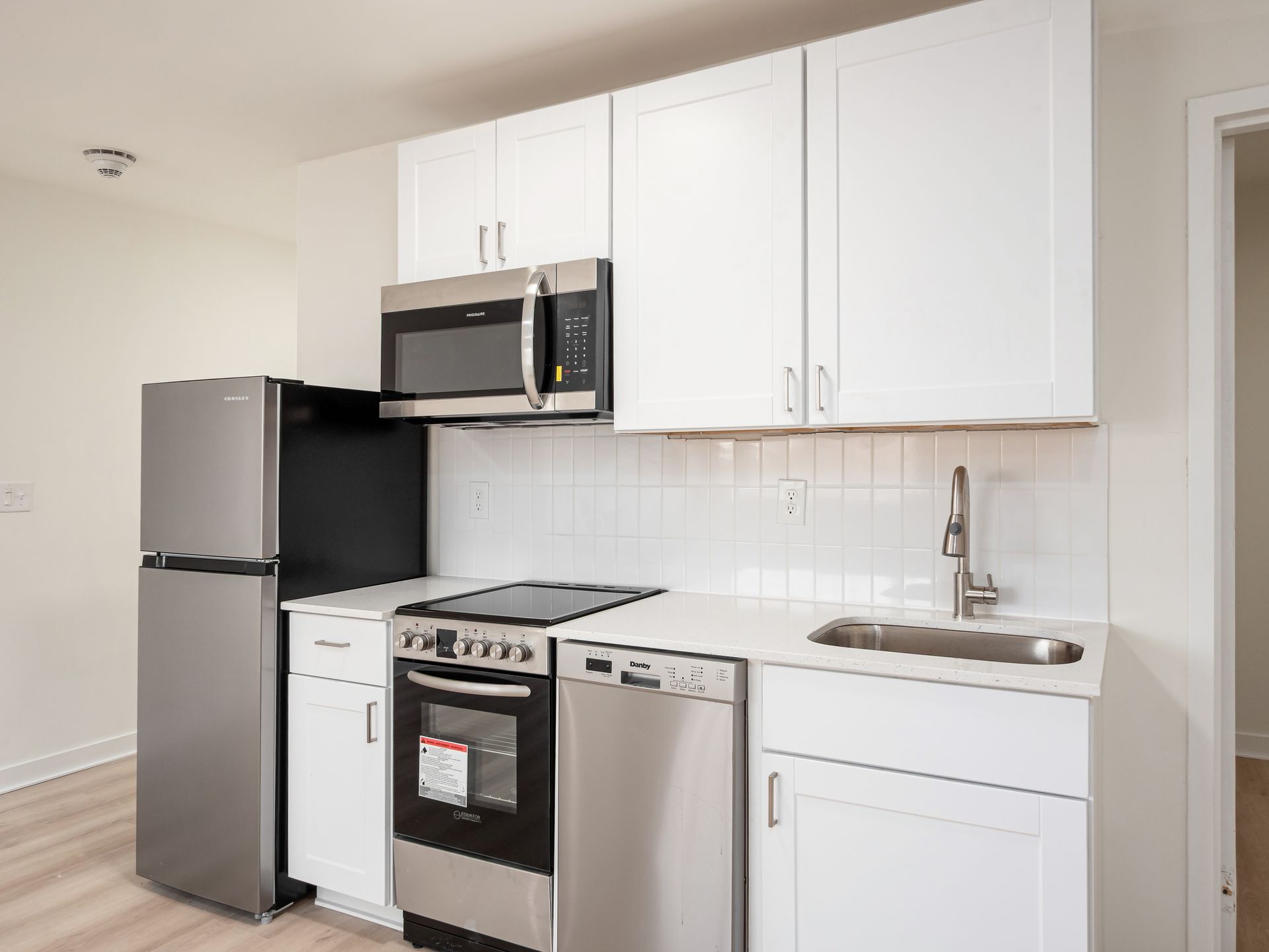 Columbus Apartment: 888 East Dublin Granville Road