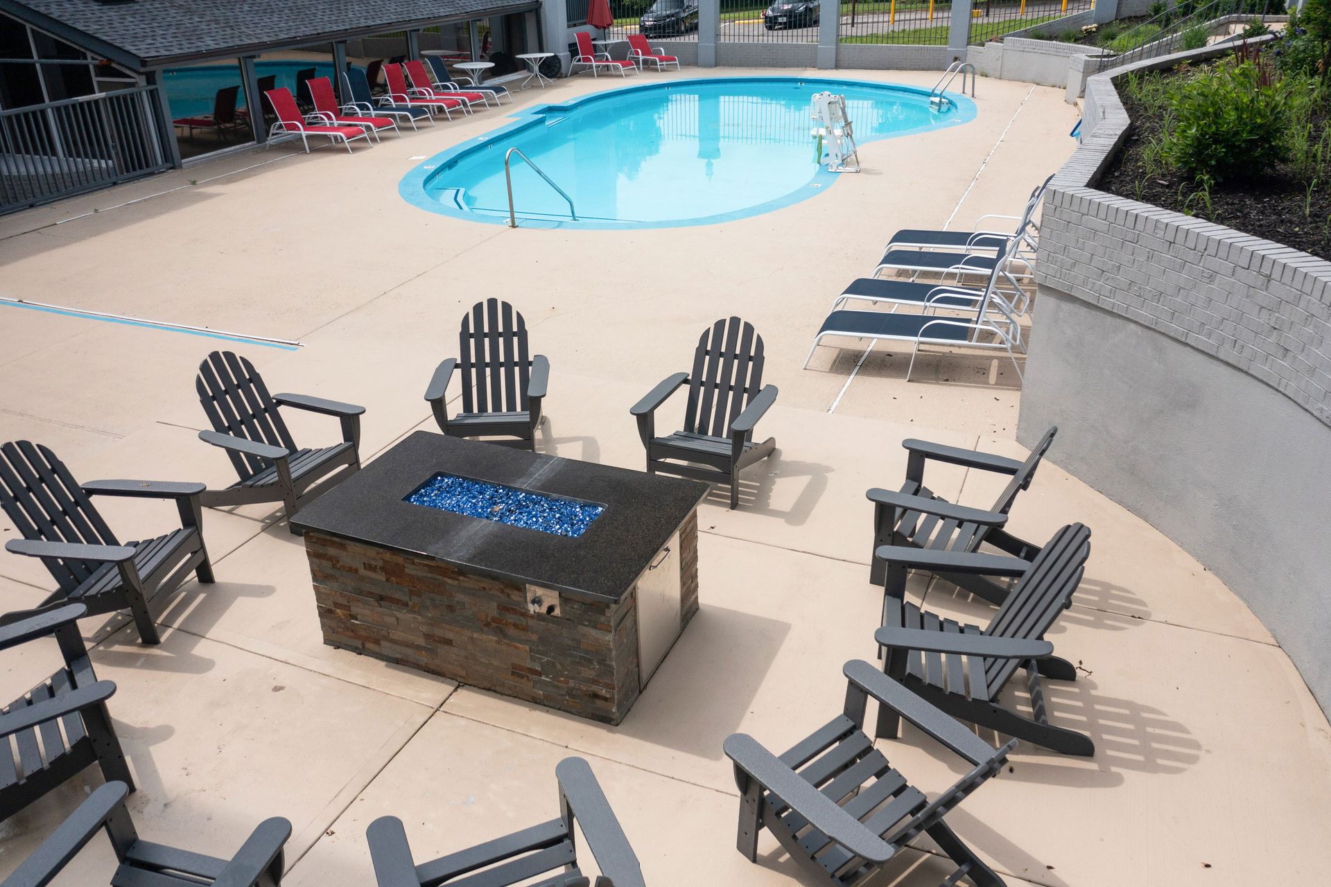 Pool at Atrium Flats (3 of 6)