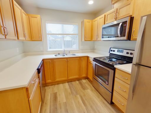 Upscale 3Bed/2.5Bath Townhouse in the Whiteaker! – photo 1