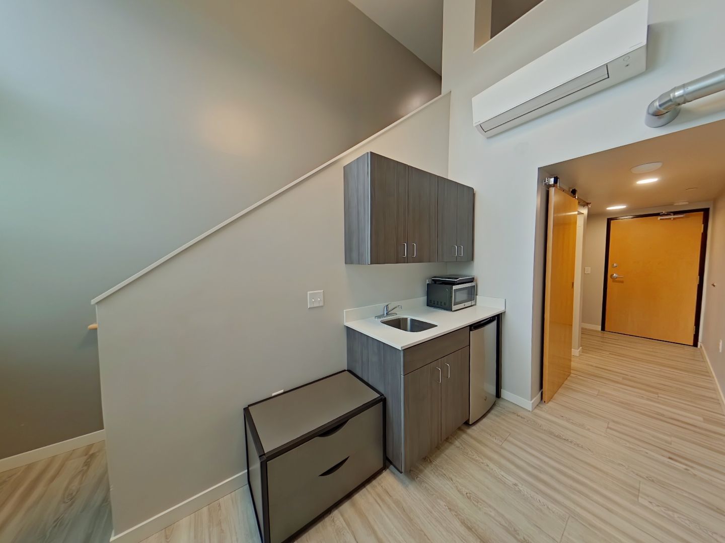 Eugene Apartment: 1820 Ferry Street