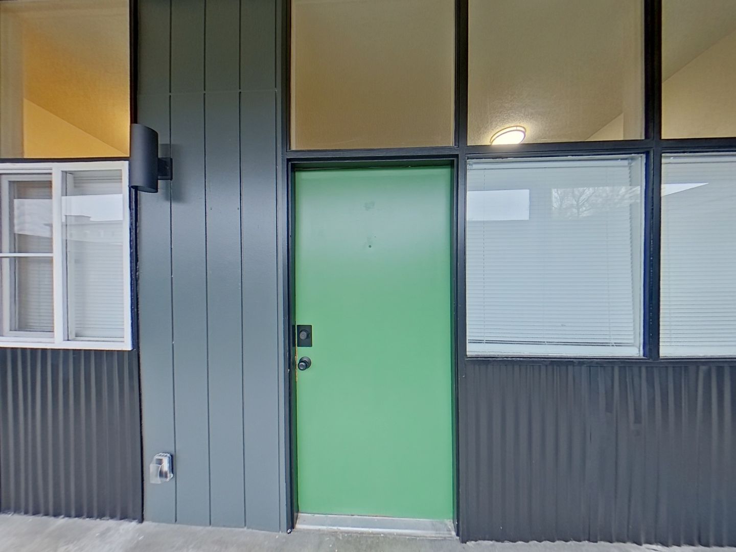 Eugene Apartment: 745 East 15th Avenue