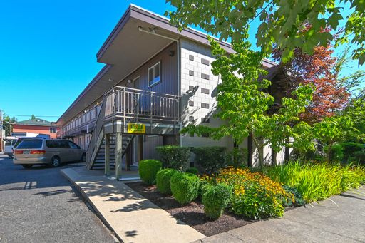Royal Terrace - Quality Campus Apartment, 2Bed/1Bath – photo 1