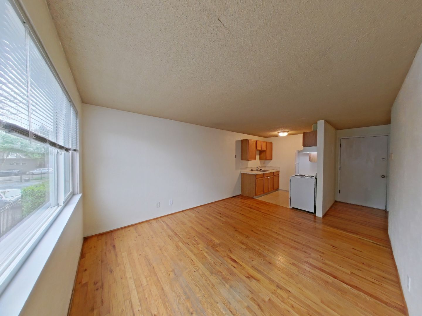 Eugene Apartment: 1158 Mill Street