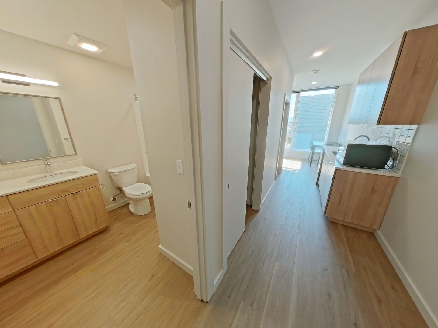 Eugene Apartment: 1125 Ferry Street