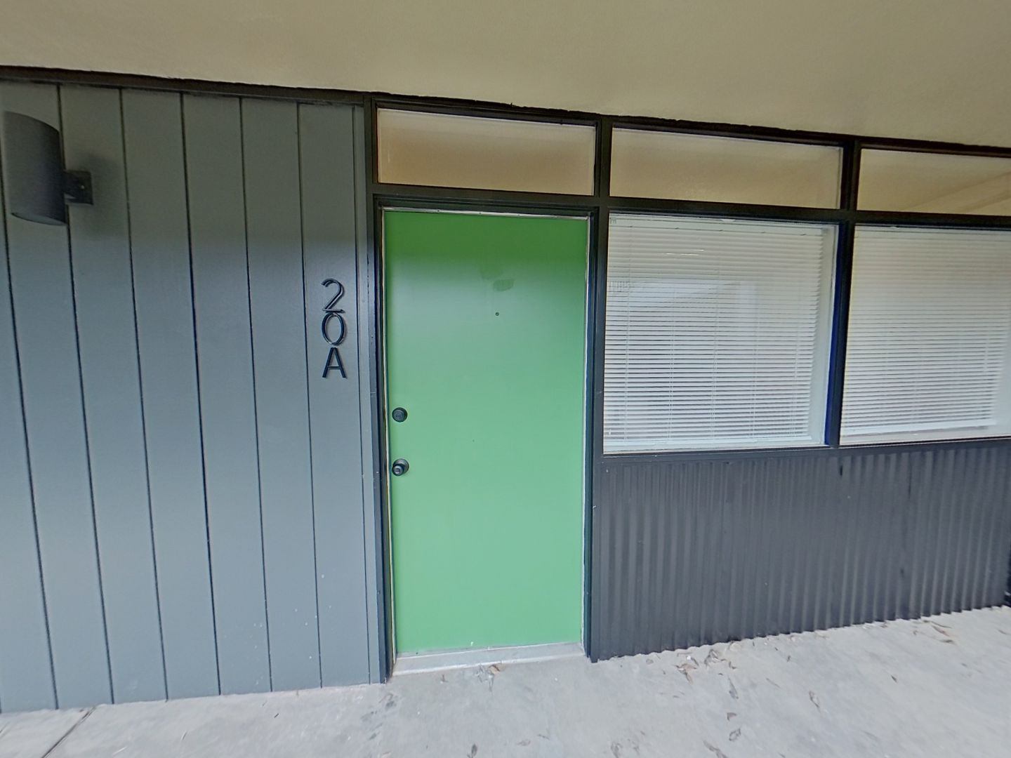 Eugene Apartment: 745 East 15th Avenue