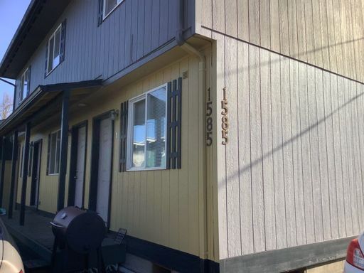 Townhouse Style 2 Bed/1 Bath Unit – photo 1